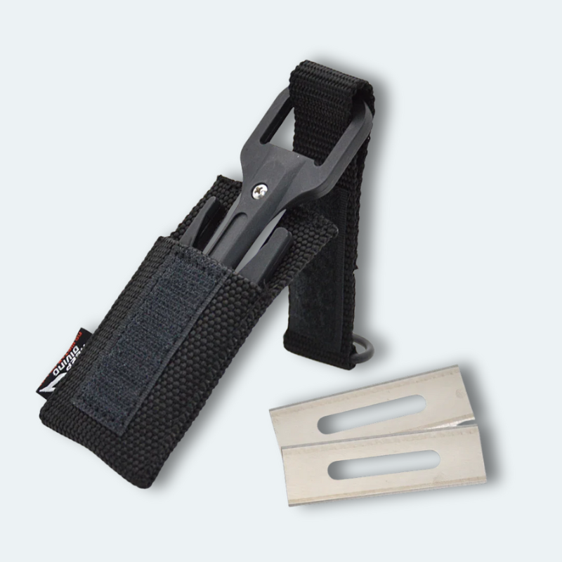 Couteau de plongée avec son étui de rangement + 2 lames de rechange