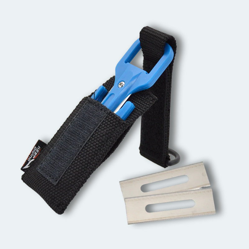Couteau de plongée avec son étui de rangement + 2 lames de rechange